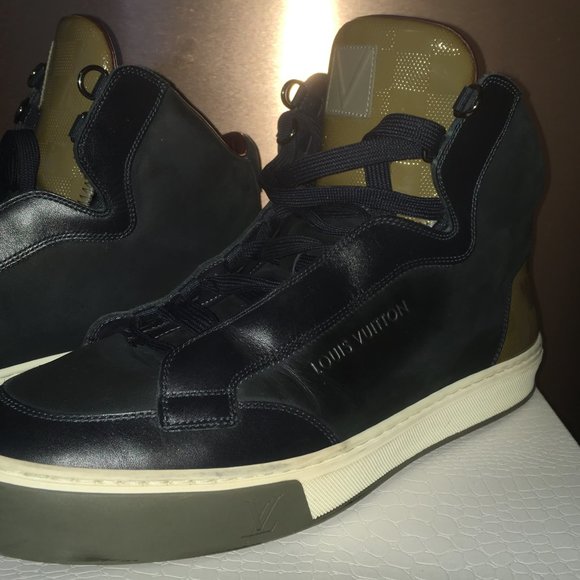 Louis Vuitton sneakers. - Picture 4 of 8